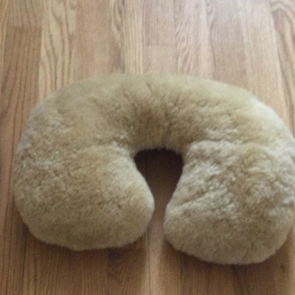 Neck Roll